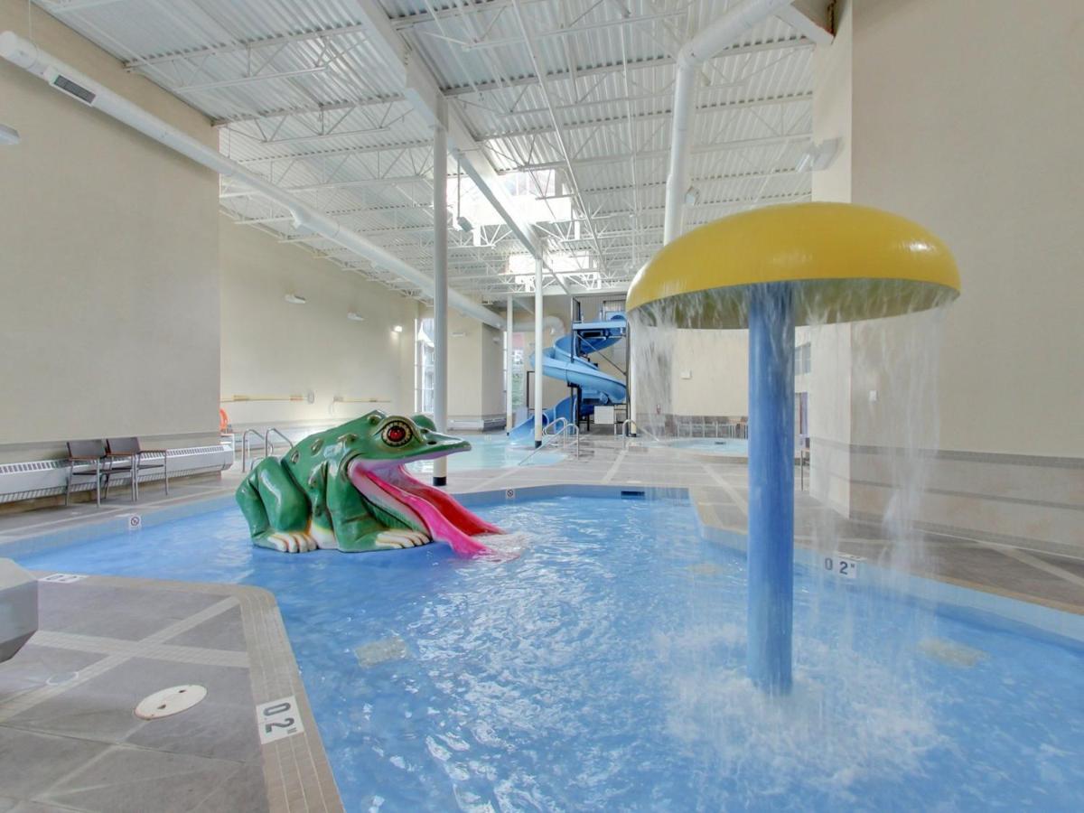 The Mountaineer By Instantsuites Pool & Hottub Canmore Extérieur photo
