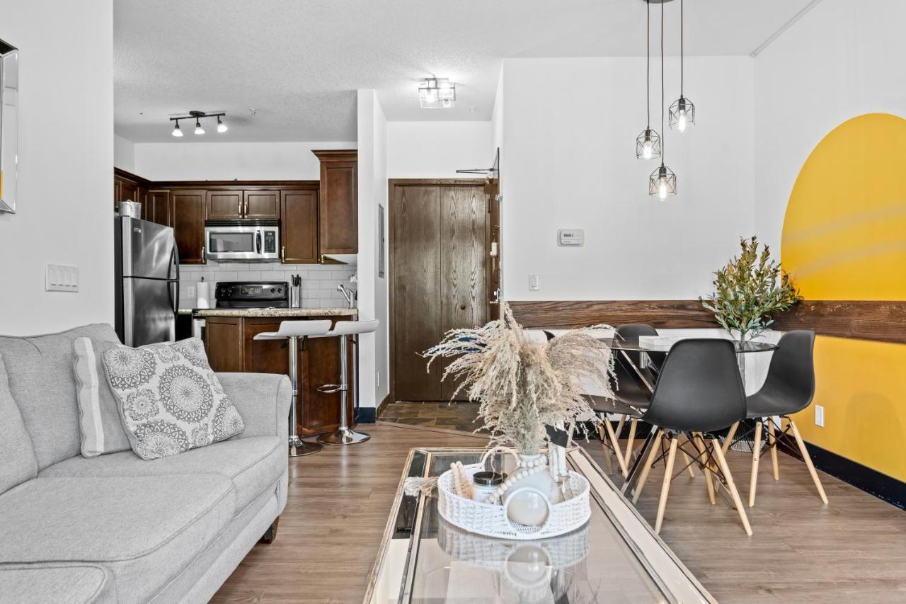 The Mountaineer By Instantsuites Pool & Hottub Canmore Extérieur photo